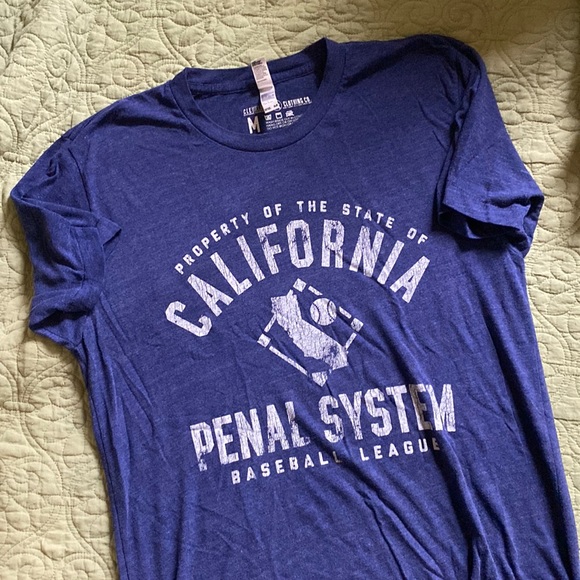 CLE Clothing - size Medium - Picture 1 of 2